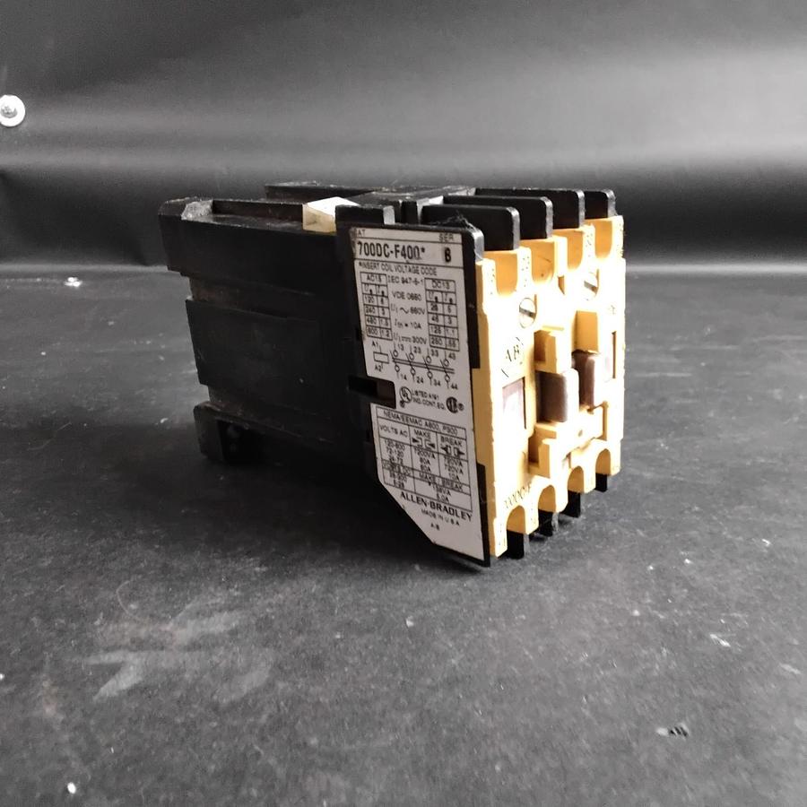 Used ALLEN BRADLEY 700DC-F400* RELAY ($20 OBO)