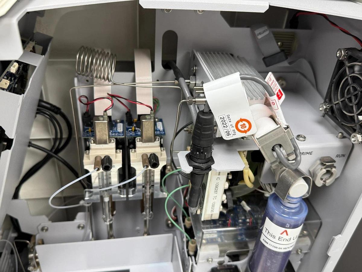 Used Veolia Suez GE Sievers M9 Lab TOC Analyzer with autosampler