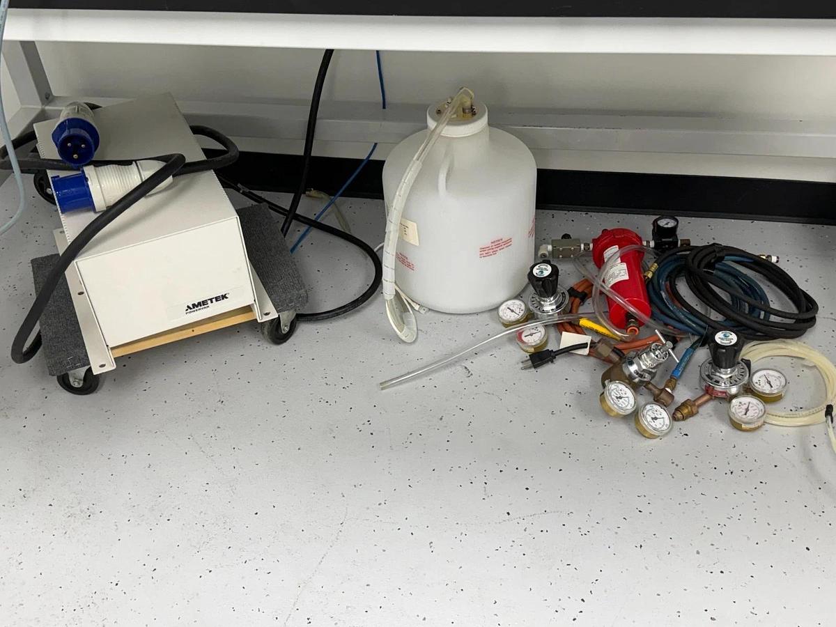 Used PerkinElmer PinAAcle 900T Atomic Absorption Spectrometer