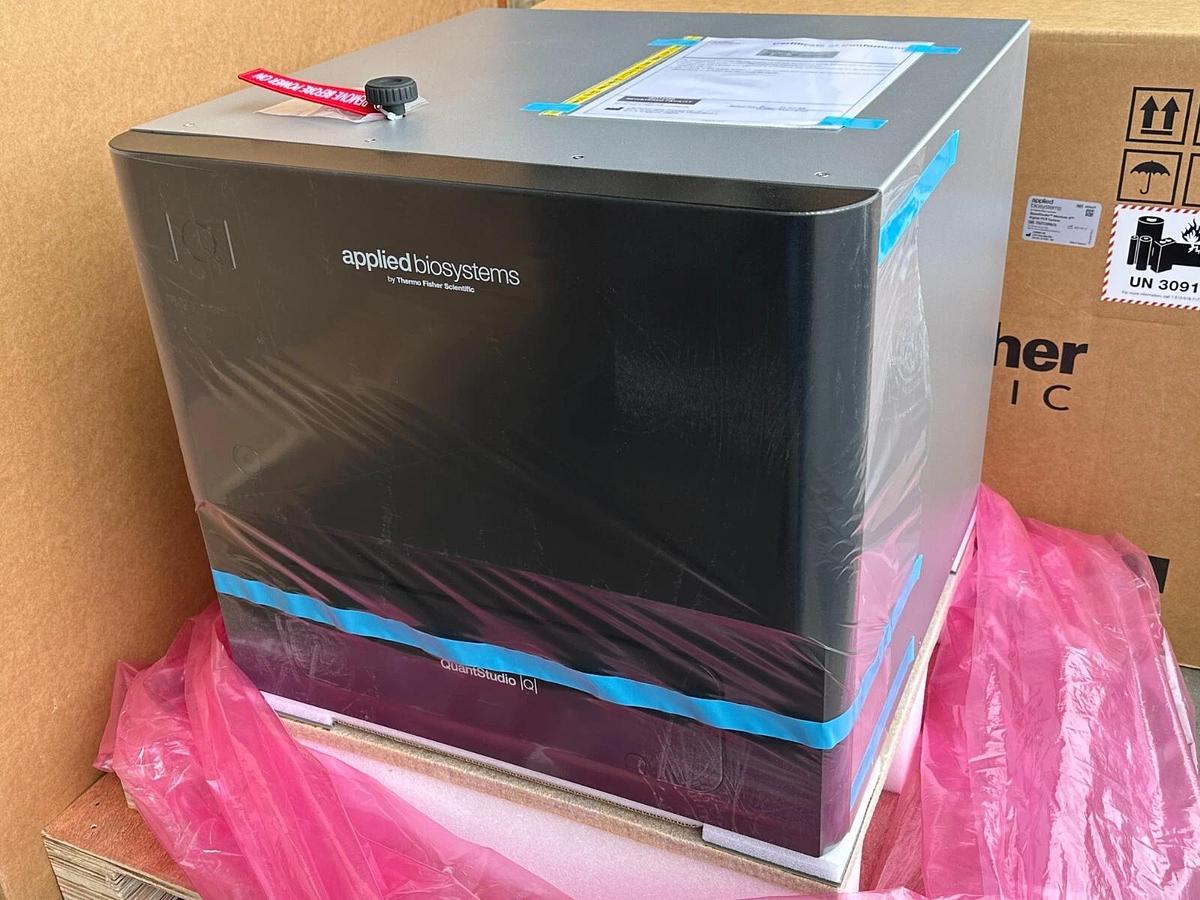 Used Thermo Applied Biosystems QS QuantStudio Absolute Q dPCR Digital PCR System NEW
