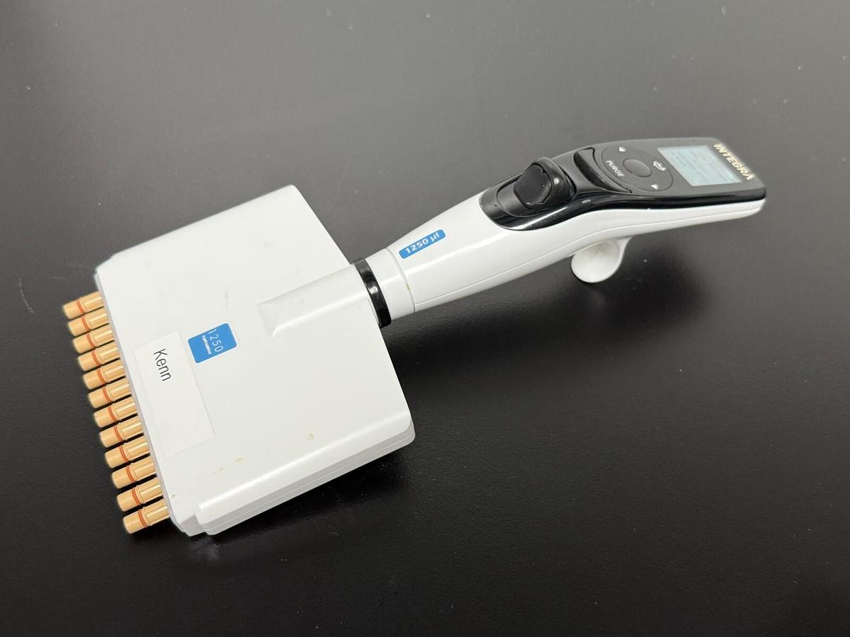 Used Integra ViaFlo 50-1250ul 12-channel electronic pipette 4634