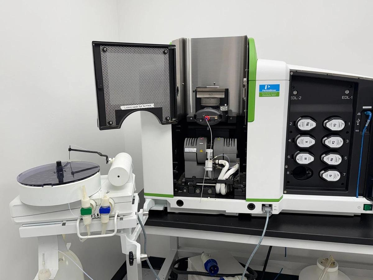 Used PerkinElmer PinAAcle 900T Atomic Absorption Spectrometer