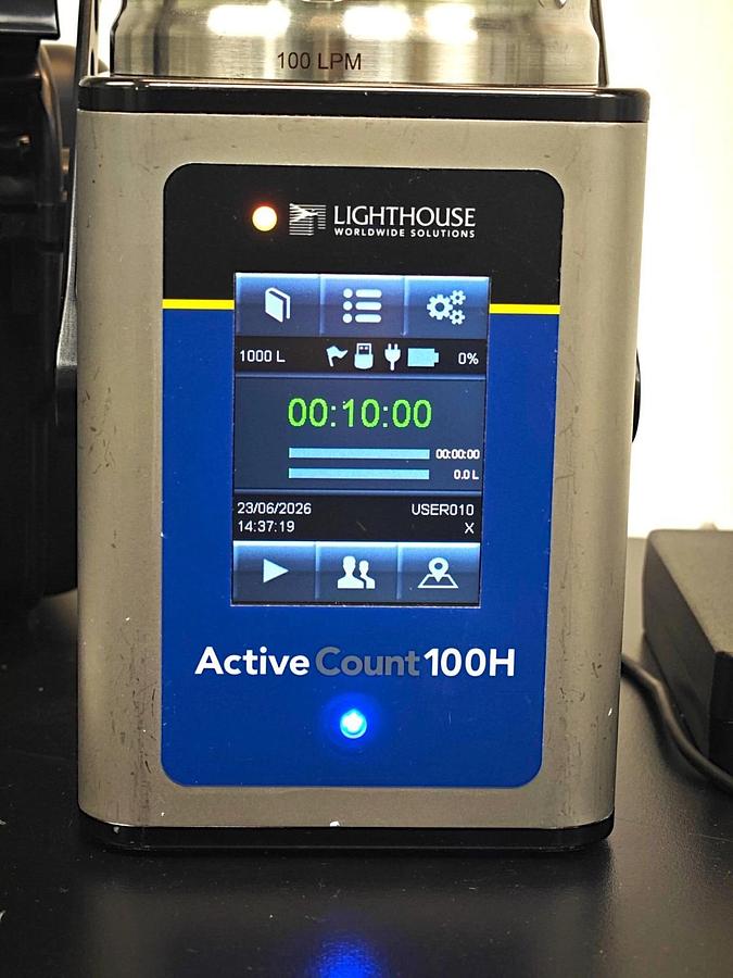 Used Lighthouse ActiveCount 100H Microbial viable Air Sampler Particle Counter w/Case