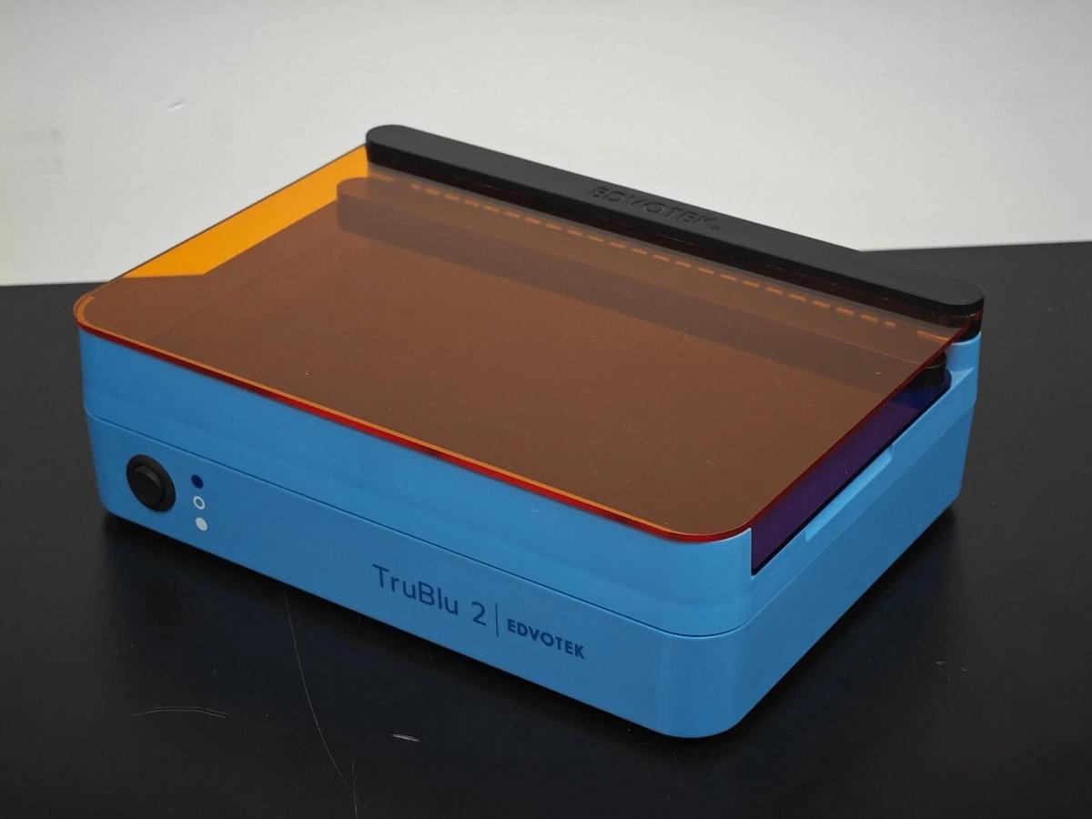 Edvotek TruBlu 2 Transilluminator | High Density LED Dual Blue/White Light Modes