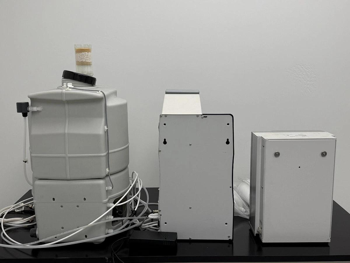 Used Thermo Scientific Barnstead Smart2Pure Pro 16 UV/UF Water Purification System