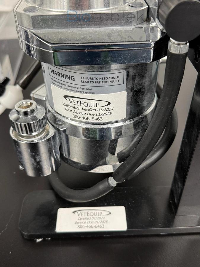 Used VetEquip V-1 rodent animal isoflurane tabletop Anesthesia Machine