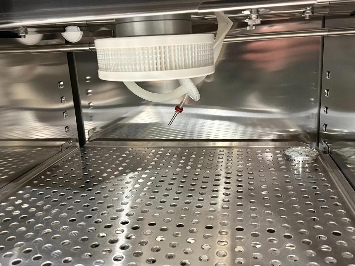 Used VWR Air Jacketed CO2 6.5CF Incubator w/ Sterilization Cycle