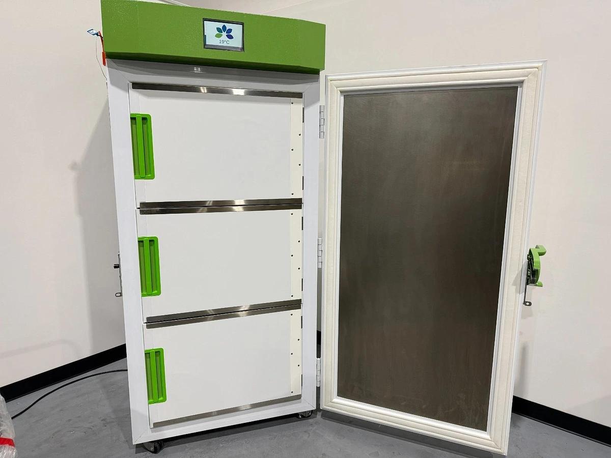 Used 2023 Stirling Ultracold SU780XLE ULT 27.5cf Ultra Low Temp -86C Upright Freezer