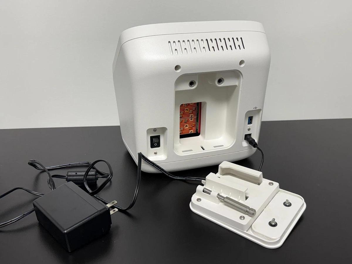 Used Invitrogen Countess 3 FL Automated Cell Counter | GFP & TX Red EVOS Light Cubes
