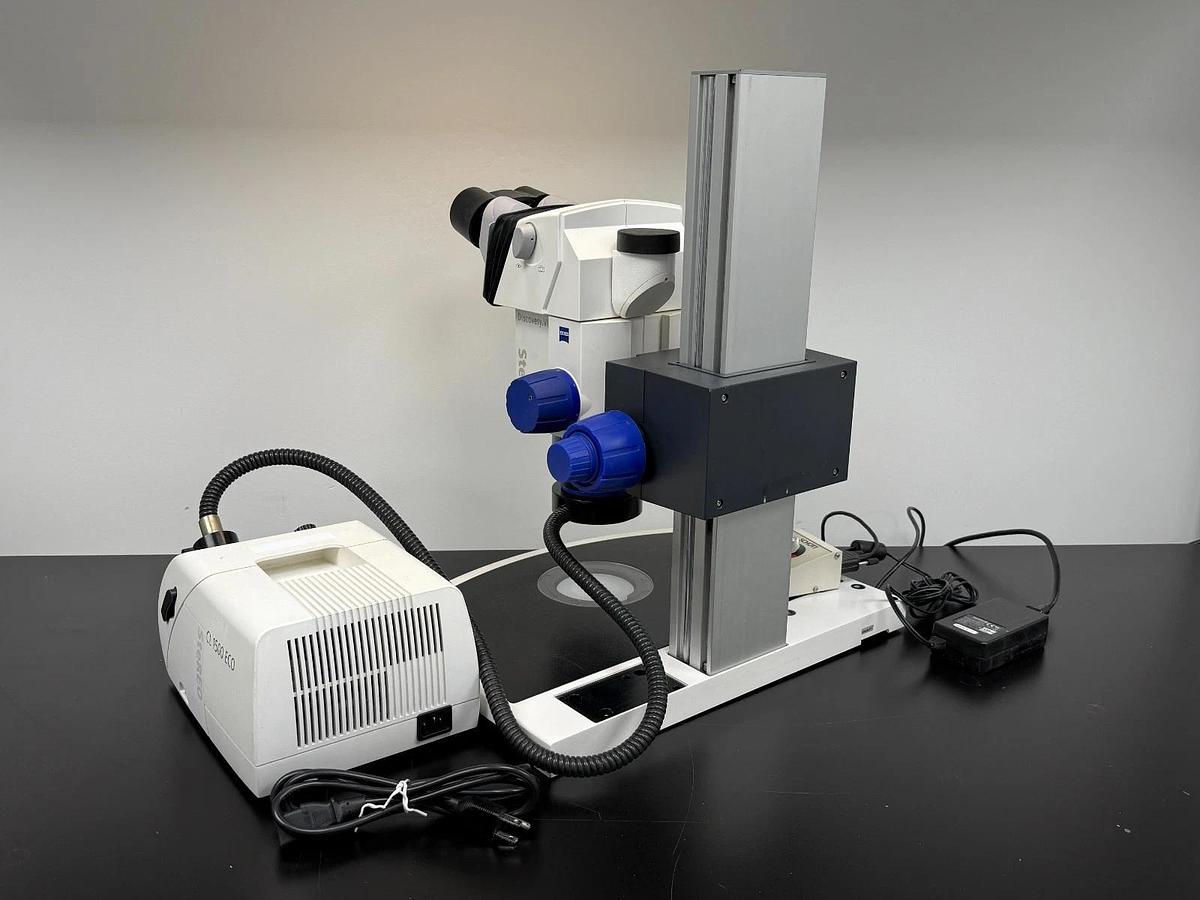 Used Zeiss SteREO Discovery.V8 Stereo Zoom Microscope | Plan S 1.0x Schott CL 1500