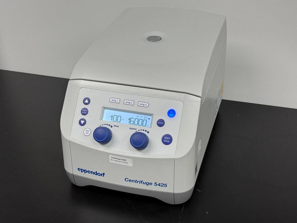 Used Eppendorf Centrifuge 5425 Benchtop Centrifuge with 24-Place tube rotor