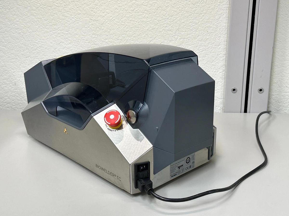 Used Sartorius BioWelder TC Sterile Welding Total Containment Welder Device
