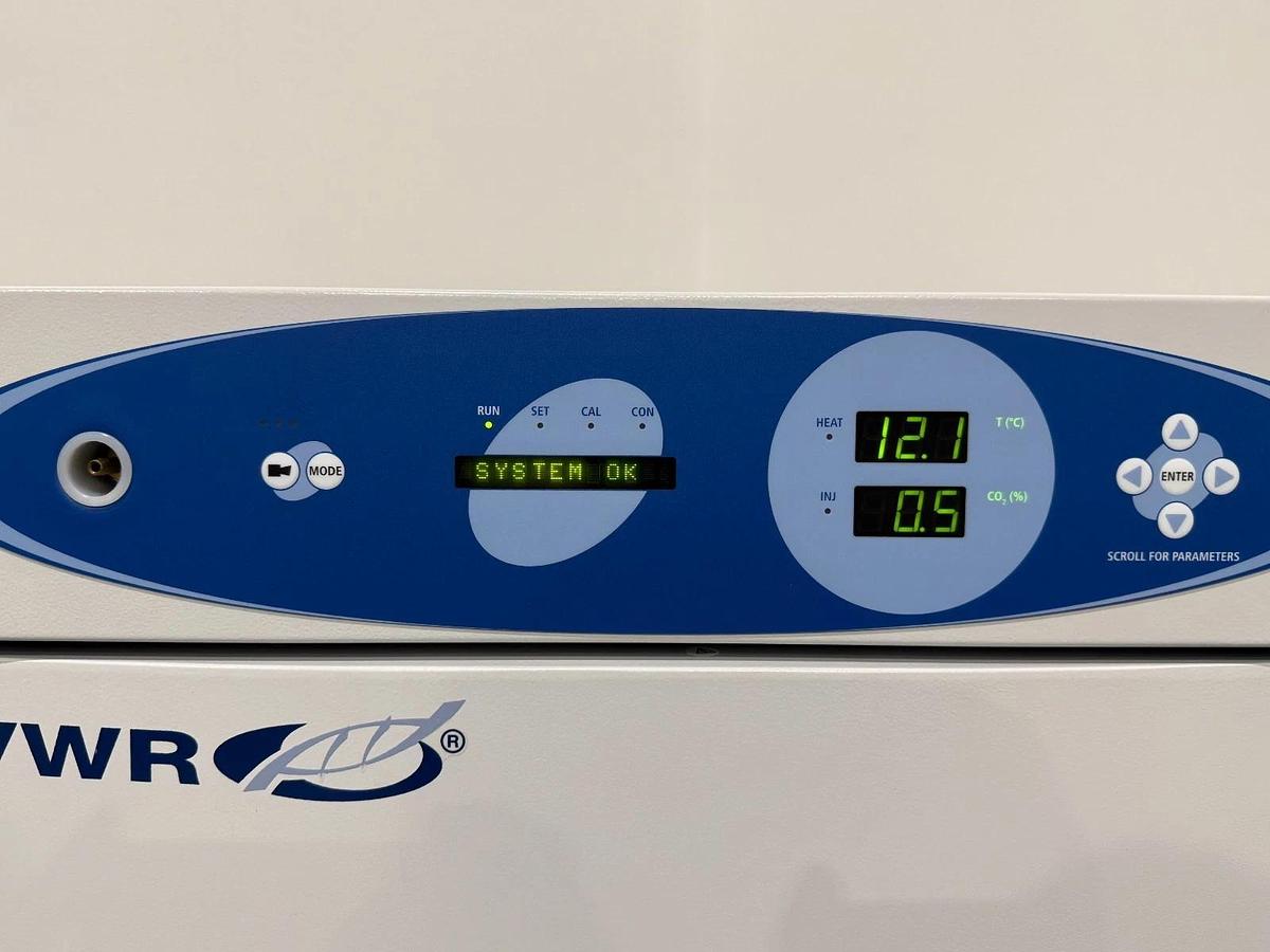 Used VWR Air Jacketed CO2 6.5CF Incubator w/ Sterilization Cycle