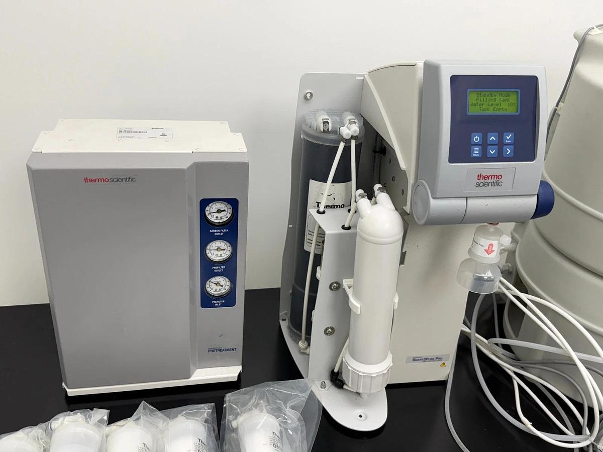 Used Thermo Scientific Barnstead Smart2Pure Pro 16 UV/UF Water Purification System