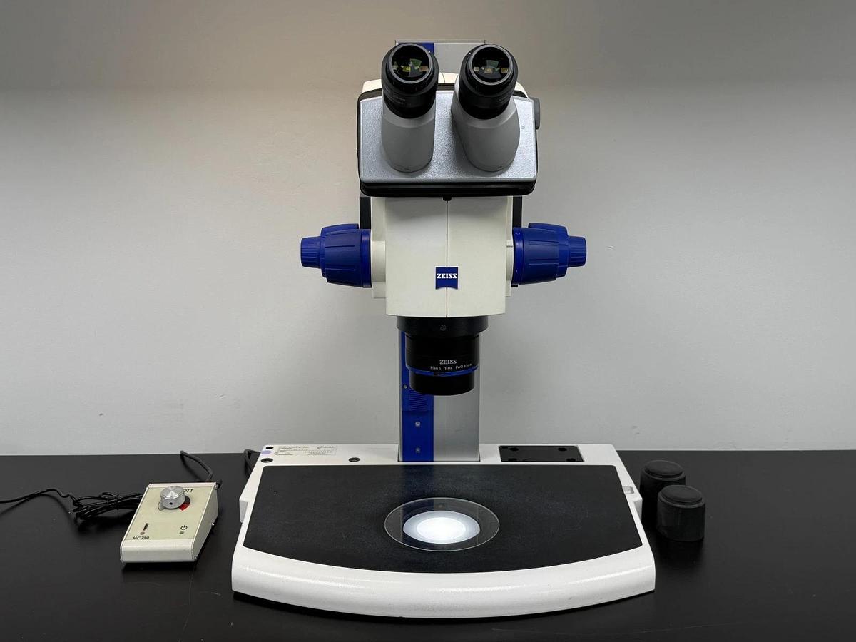 Used Zeiss SteREO Discovery.V8 Zoom Microscope Plan S 1.0x | Transmitted Light Base