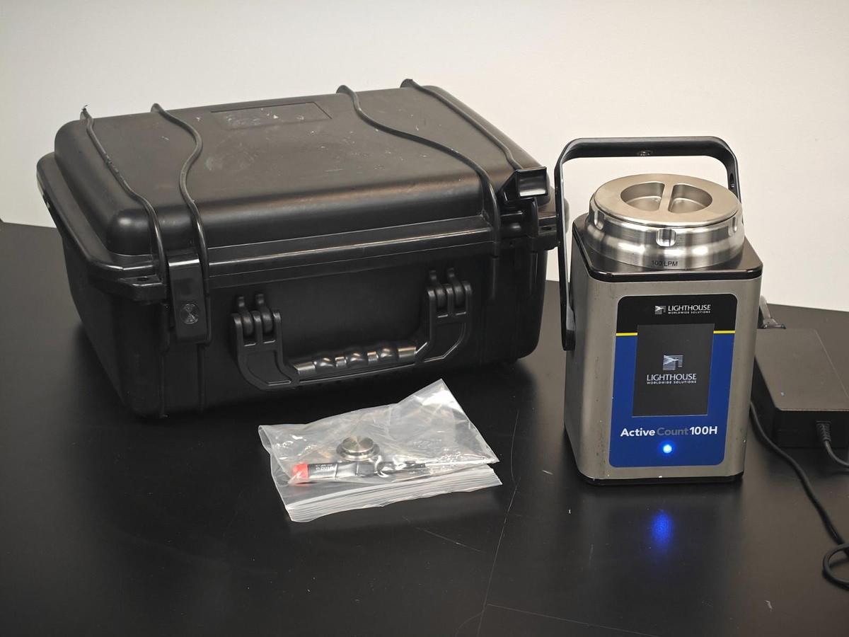 Used Lighthouse ActiveCount 100H Microbial viable Air Sampler Particle Counter w/Case