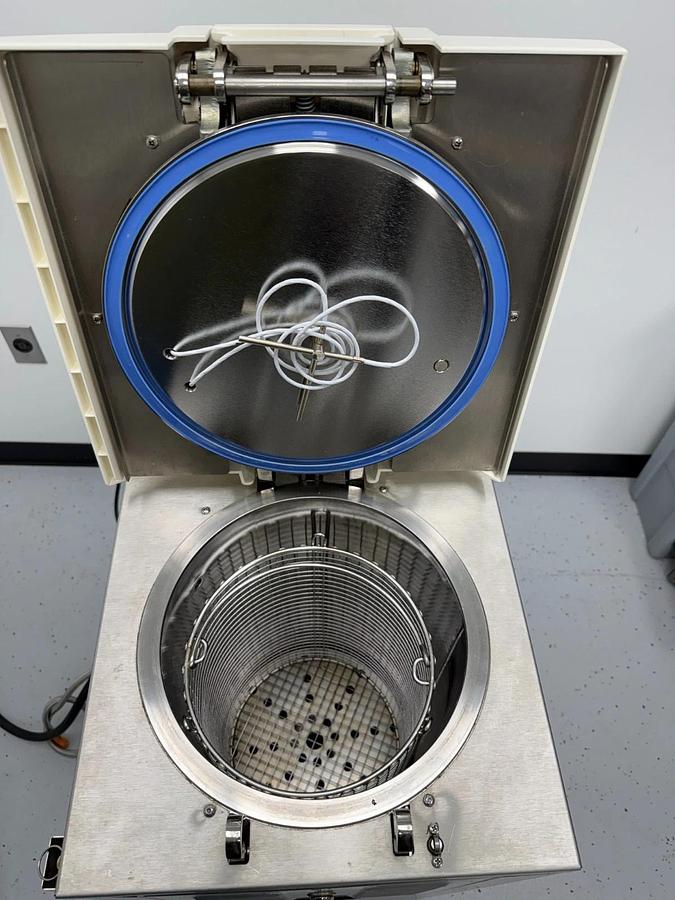Used Tuttnauer Autoclave-Steam Sterilizer 2840 ELV-D