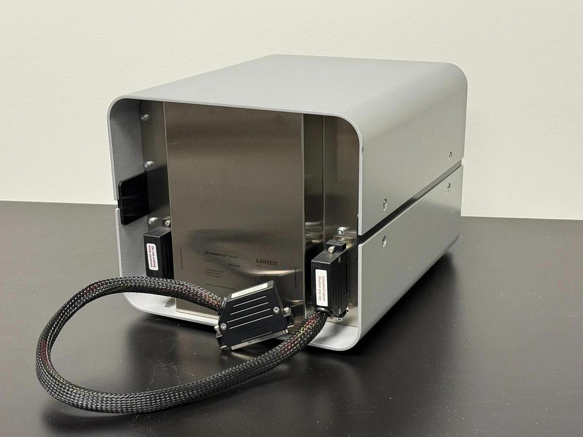 Used Lonza 4D Nucleofector transfection LV unit AAF-1002L with cable