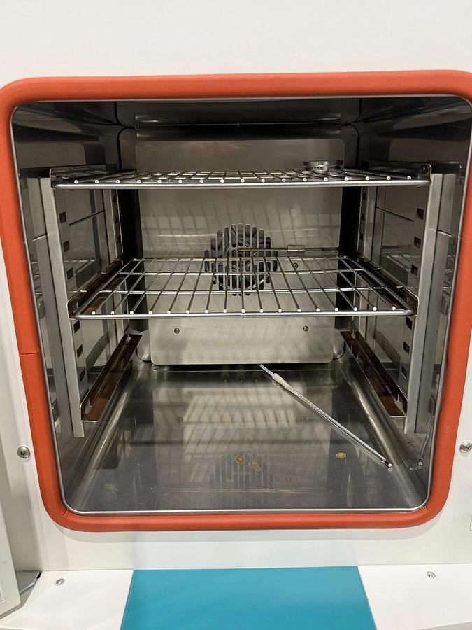 Used Lab Companion OF-02G Gravity Drying Convection Oven