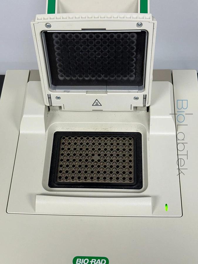 Used Bio-Rad C1000 Touch PCR Gradient Thermal Cycler with 96 well Fast module block