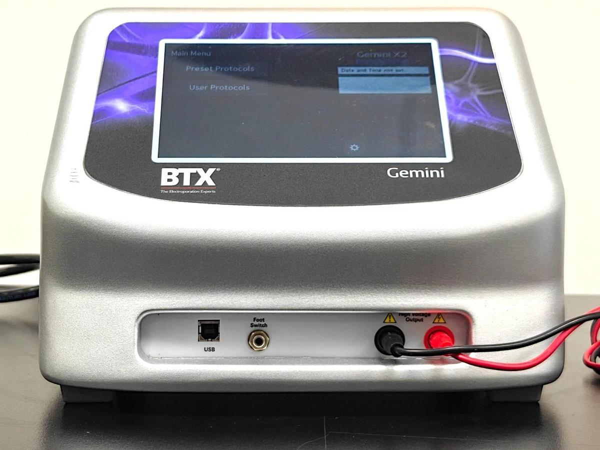 Used BTX Gemini X2 Twin Wave Electroporator with Safety Dome