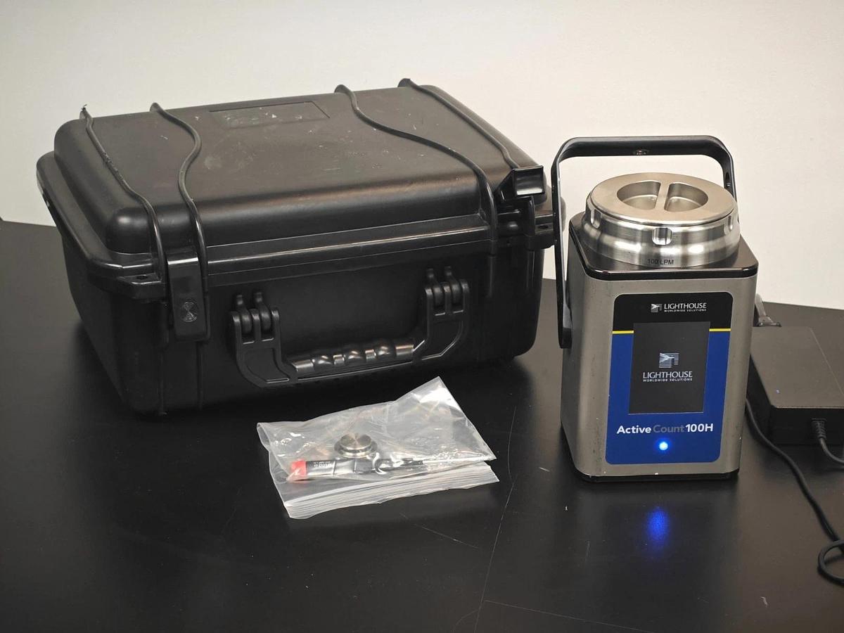 Used Lighthouse ActiveCount 100H Microbial viable Air Sampler Particle Counter w/Case
