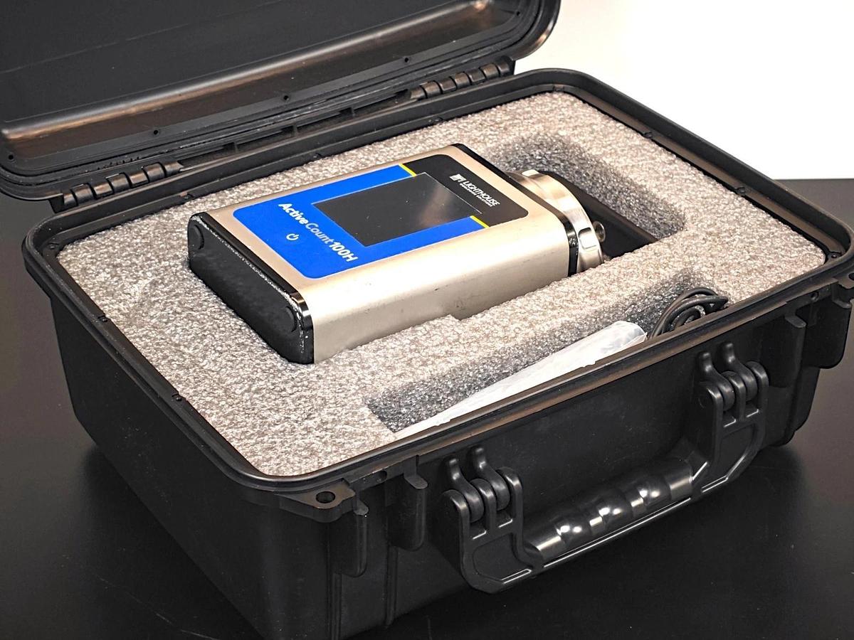 Used Lighthouse ActiveCount 100H Microbial viable Air Sampler Particle Counter w/Case
