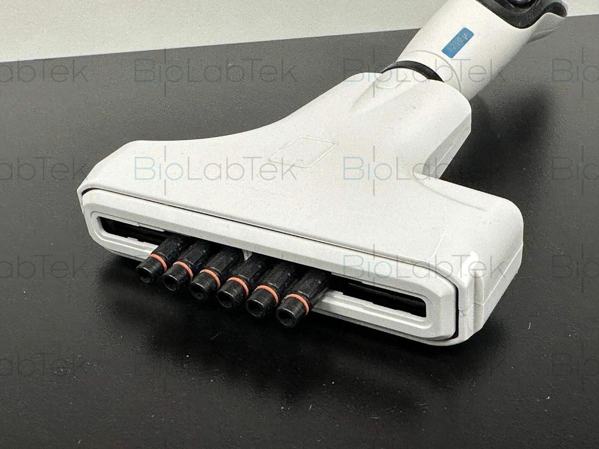 Used Integra Voyager II 50-1250ul 6-channel electronic pipette