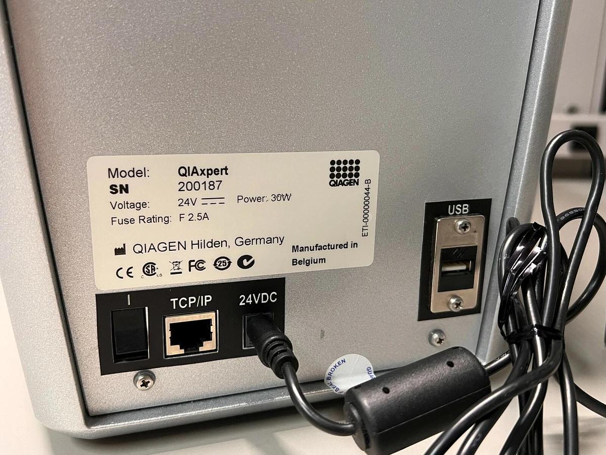 Used Qiagen QIAxpert UV/Vis slide Microfluidic Spectrophotometer System w/Warranty