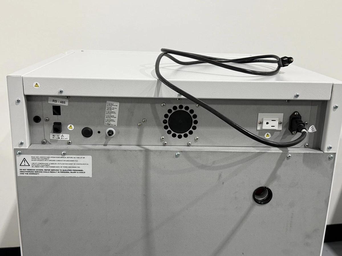 Used VWR Air Jacketed CO2 6.5CF Incubator w/ Sterilization Cycle
