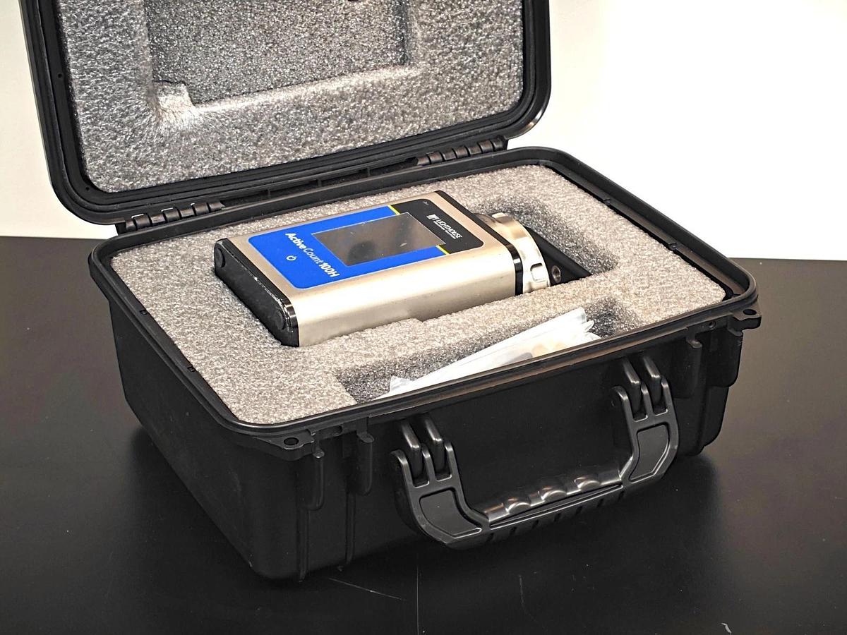 Used Lighthouse ActiveCount 100H Microbial viable Particle Counter Air Sampler w/Case