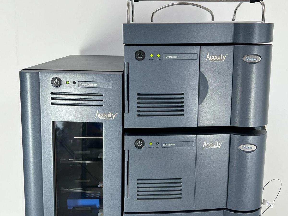 Used Waters Acquity UPLC HPLC TUV FLR organizer sample and binary manager heater tray