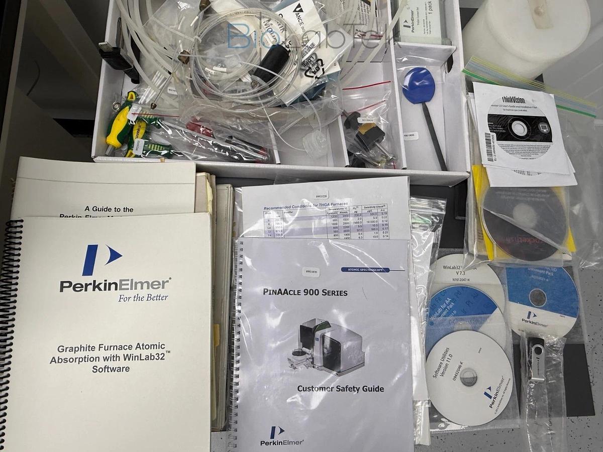 Used Perkin Elmer PinAAcle 900Z Atomic Absorption Spectrometer