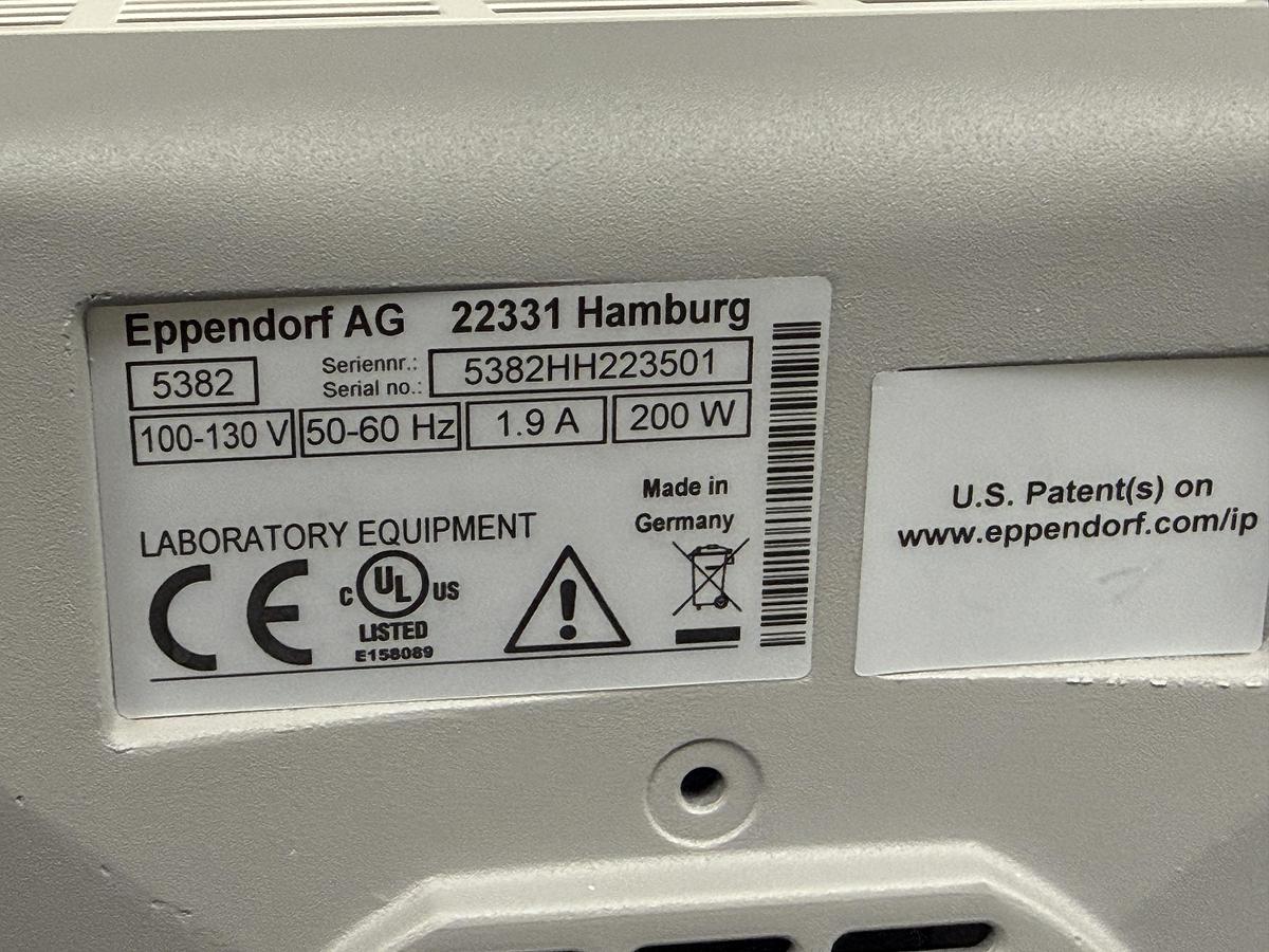 Used Eppendorf 5382 ThermoMixer C | 1.5 mL and Microplate SmartBlocks
