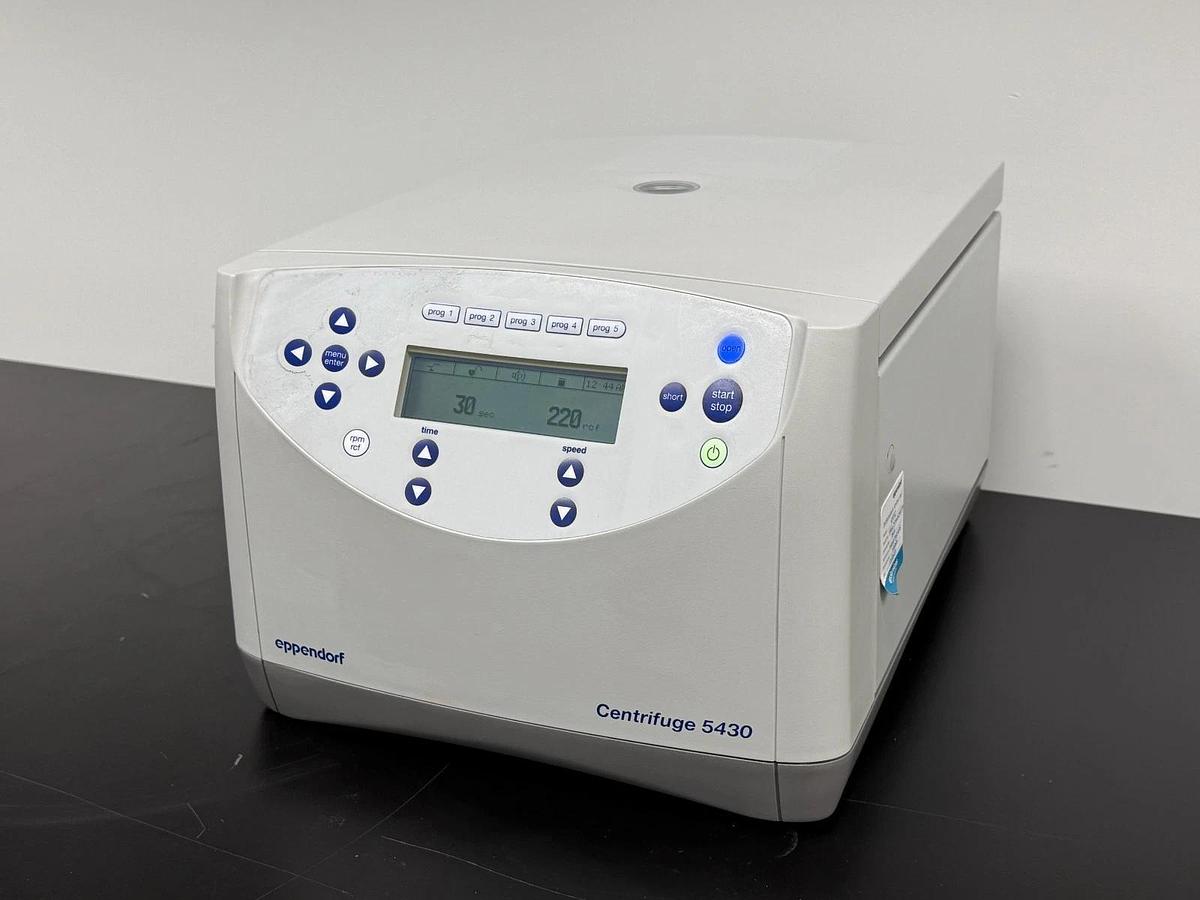Used Eppendorf 5430 Benchtop High-Speed Centrifuge with A-2-MTP Plate Rotor
