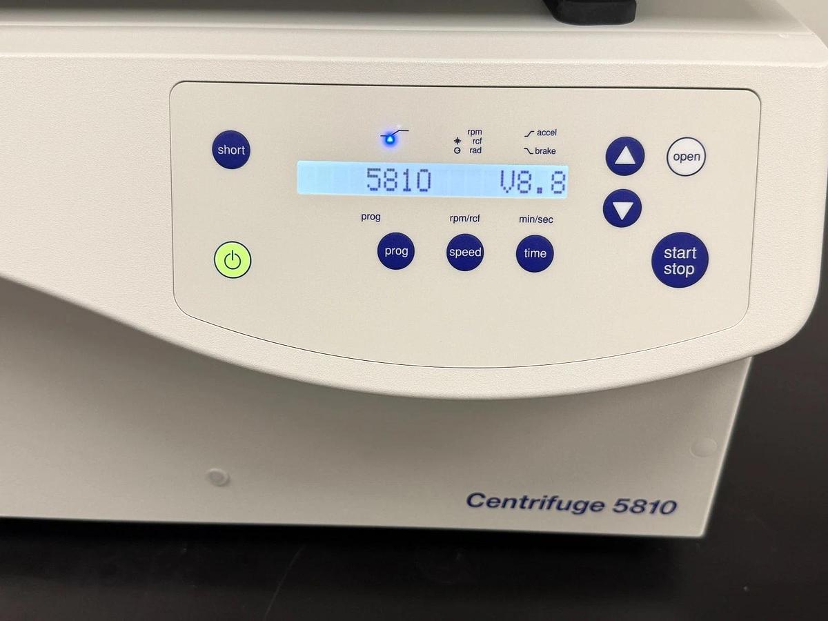 Used Eppendorf 5810 Centrifuge with S-4-104 Swing-Bucket Rotor | Benchtop 4 x 750 mL