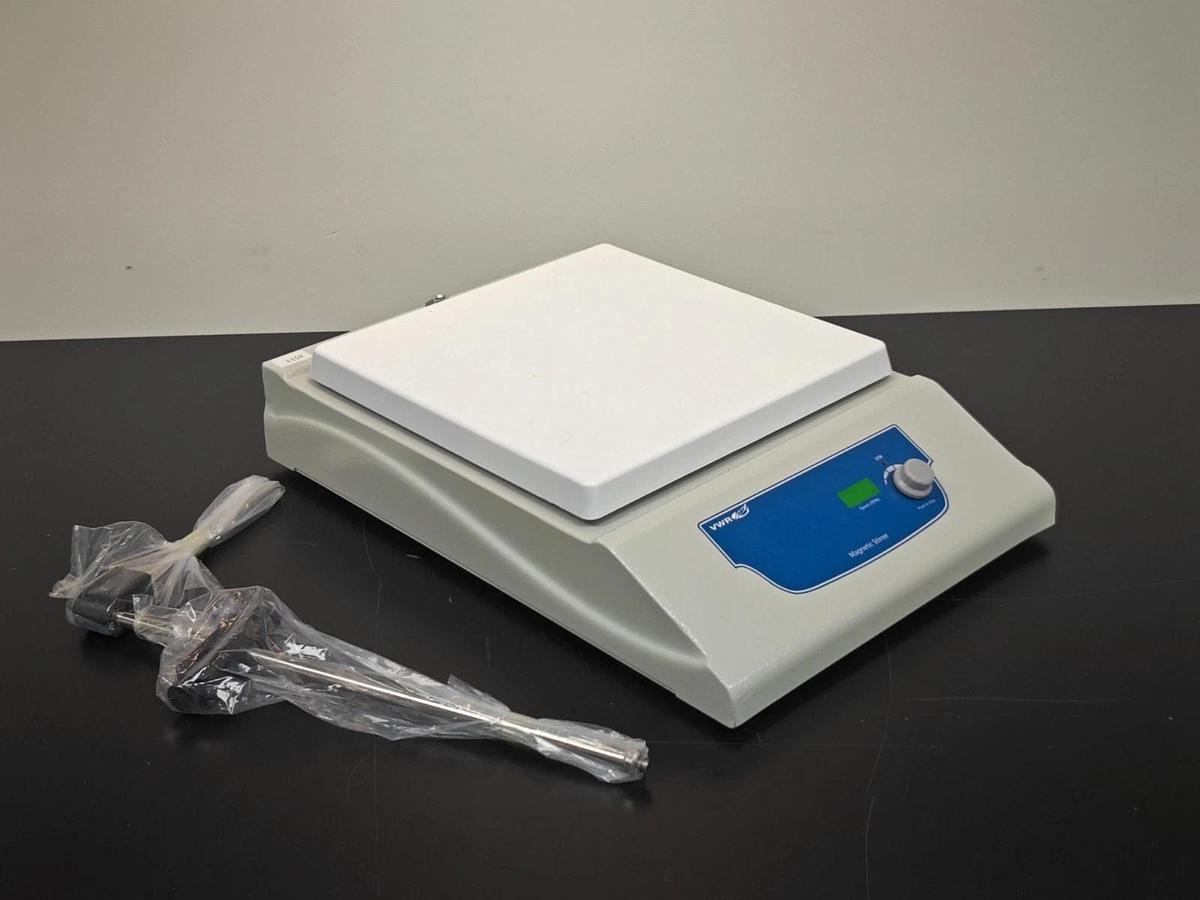 Used VWR Benchmark H3710-S 10"x10" Digital Magnetic Stirrer | w Support Rod