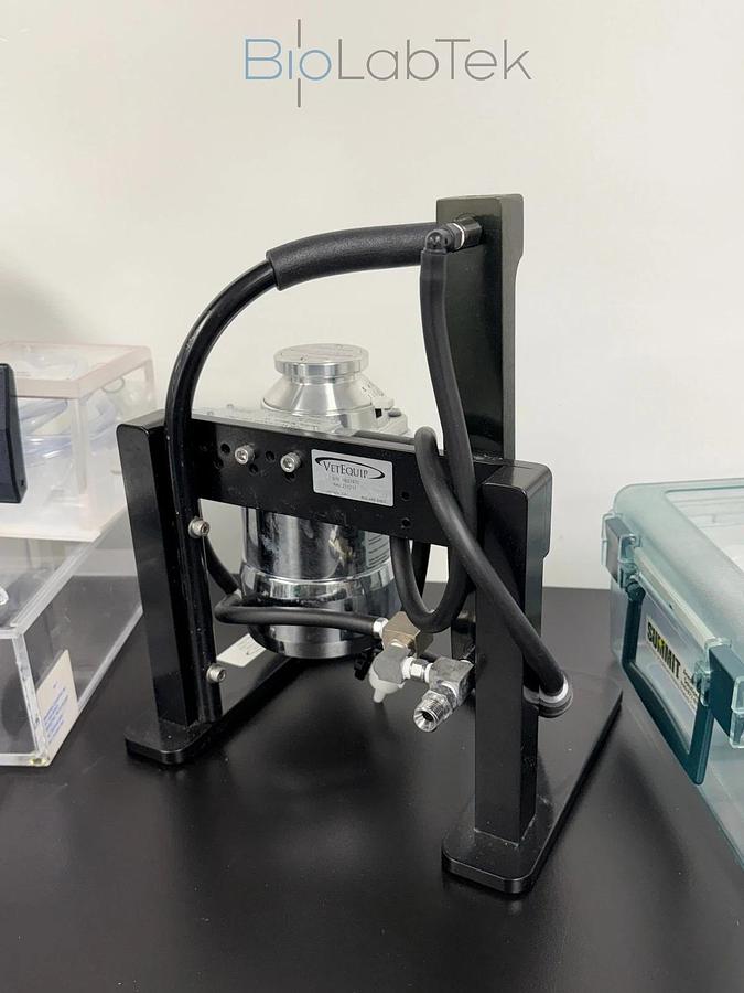 Used VetEquip V-1 rodent animal isoflurane tabletop Anesthesia Machine