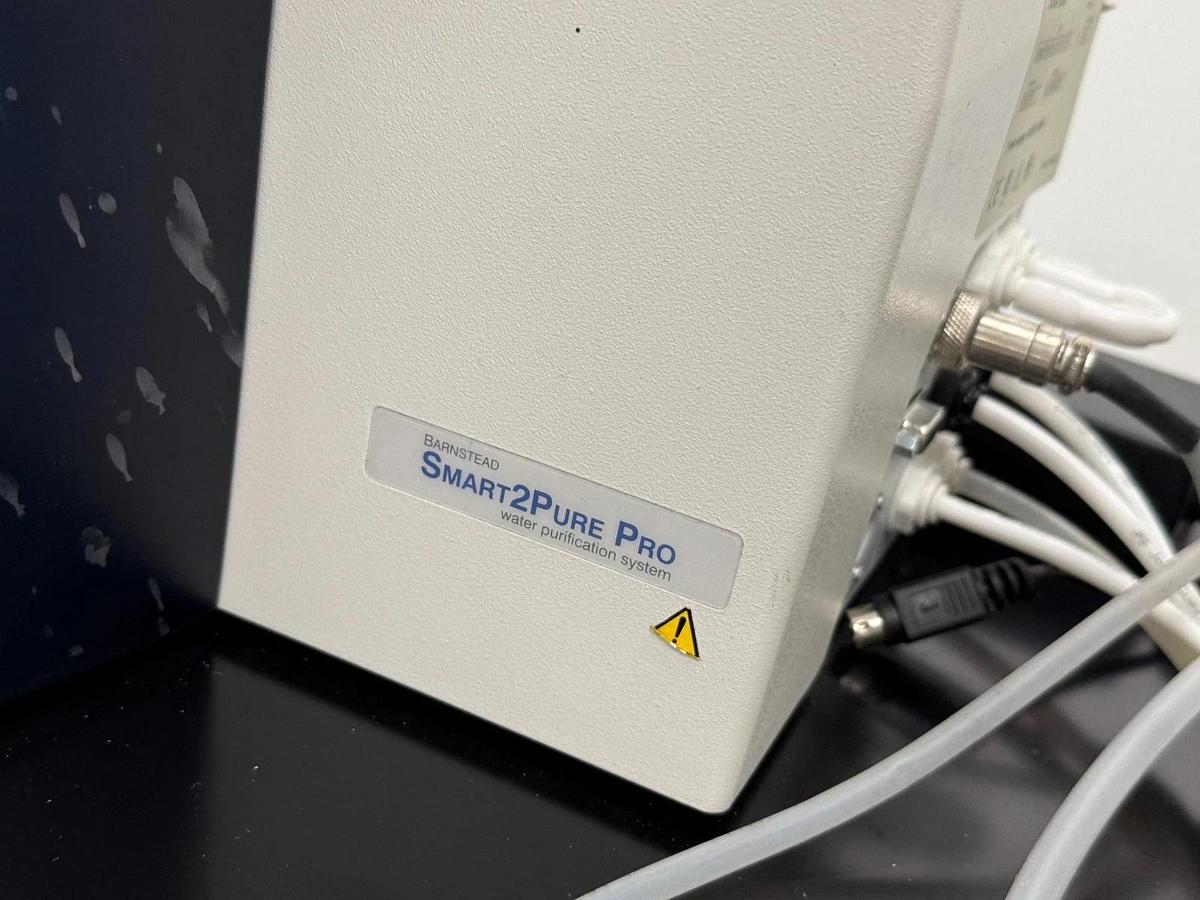 Used Thermo Scientific Barnstead Smart2Pure Pro 16 UV/UF Water Purification System