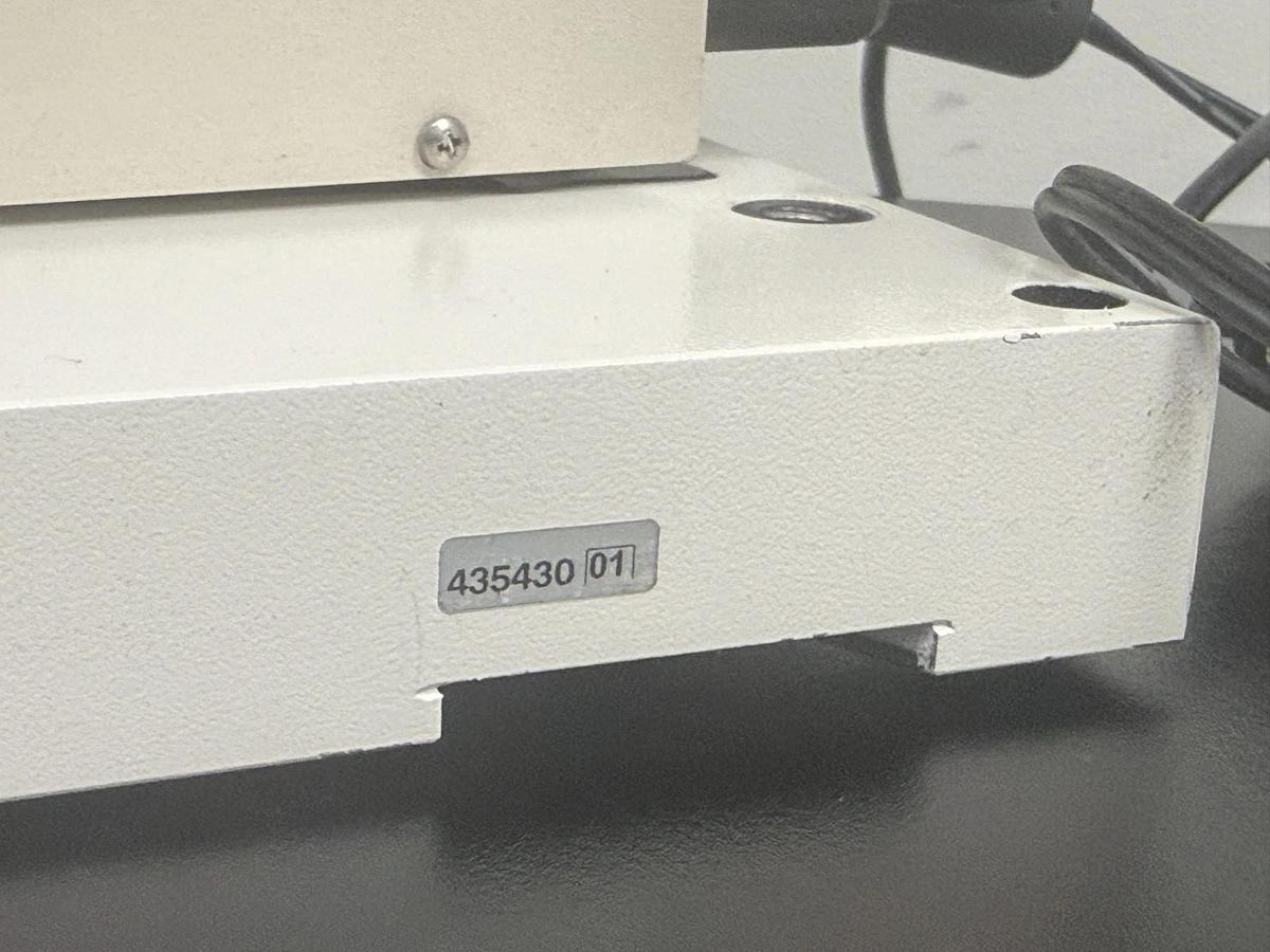 Used Zeiss SteREO Discovery.V8 Stereo Zoom Microscope | Plan S 1.0x Schott CL 1500