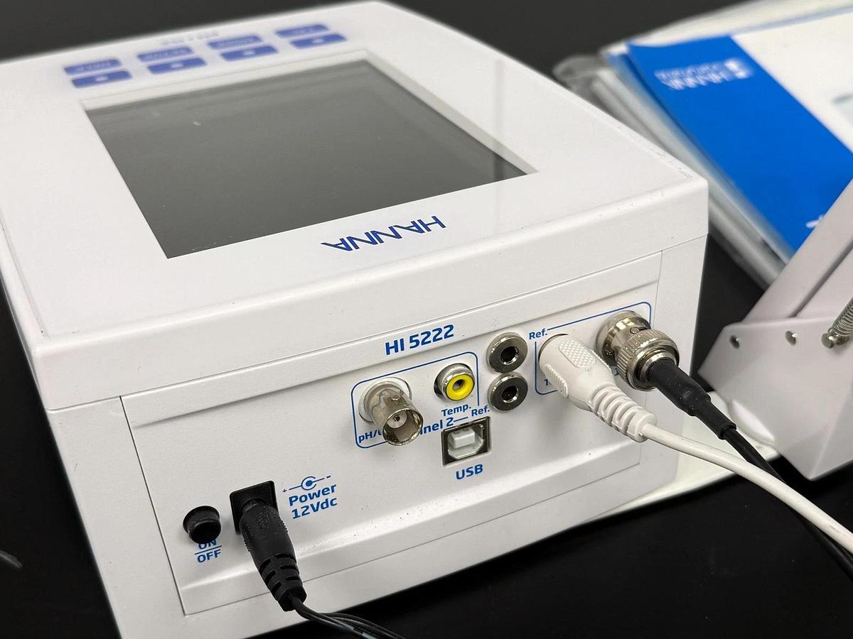 Used Hanna HI5222 Benchtop pH ISE Meter Laboratory Tester