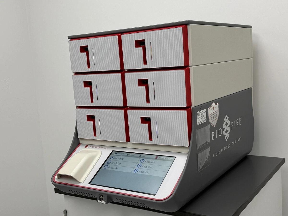 Used BioFire FilmArray Torch PCR Molecular Testing Analyzer | Base with 6 Modules