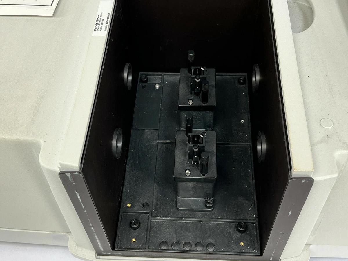 Used Perkin Elmer Lambda 850 UV/VIS Spectrophotometer L6020035 System
