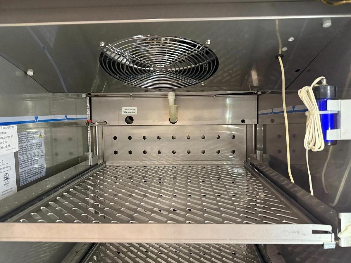 Used Corepoint Temperature Humidity Stability Refr Incubator Chamber | 23cu/Ft 4-70°C