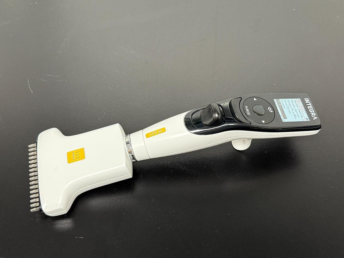 Used Integra ViaFlo 5-125ul 16-channel electronic pipette 4642
