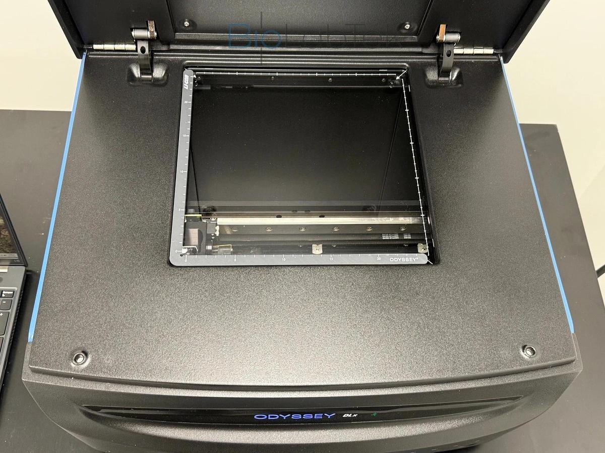 Used Li-Cor Odyssey DLx Infrared Imaging System 9142 yr.2022