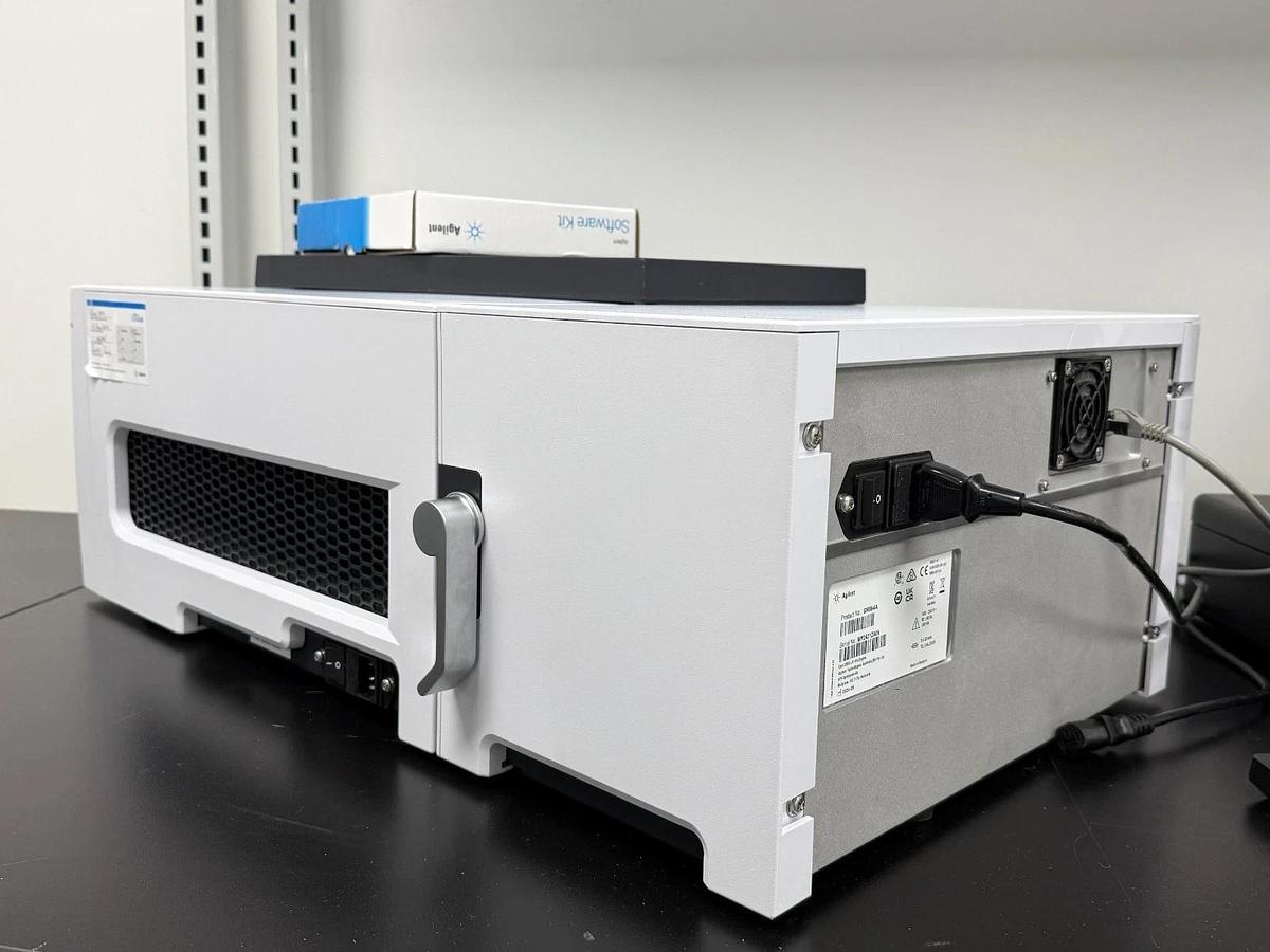 Used Agilent Cary 3500 UV-Vis Spectrophotometer System w/ Multicell Peltier 2024