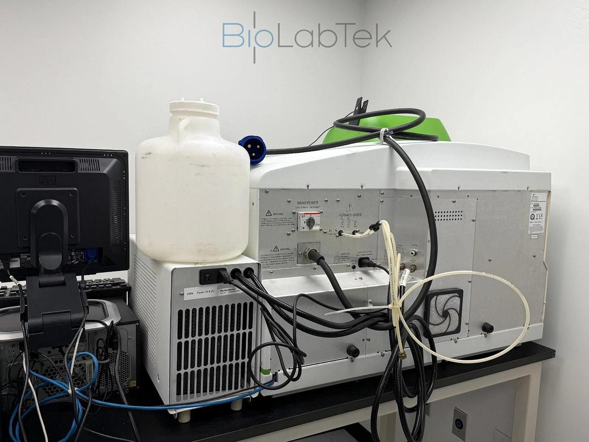 Used Perkin Elmer PinAAcle 900Z Atomic Absorption Spectrometer