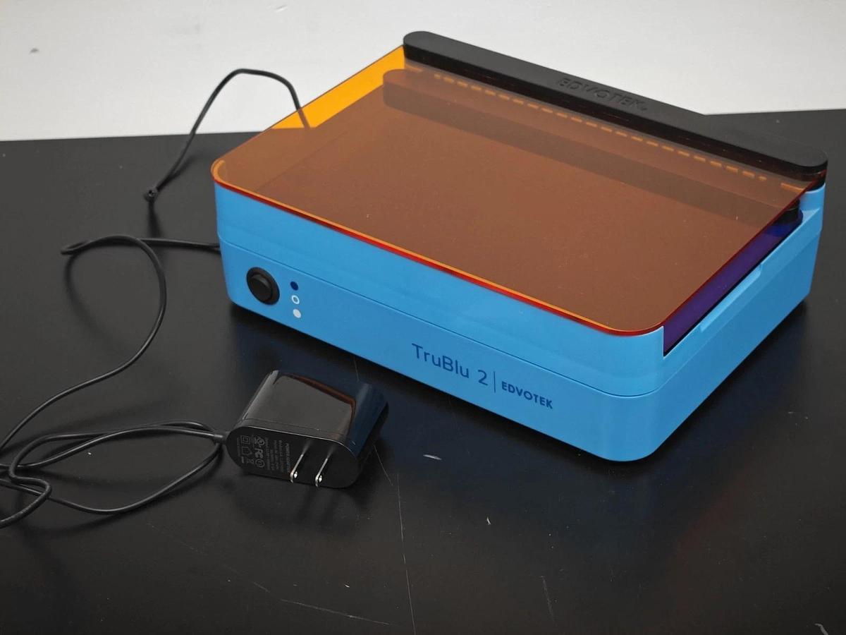 Edvotek TruBlu 2 Transilluminator | High Density LED Dual Blue/White Light Modes