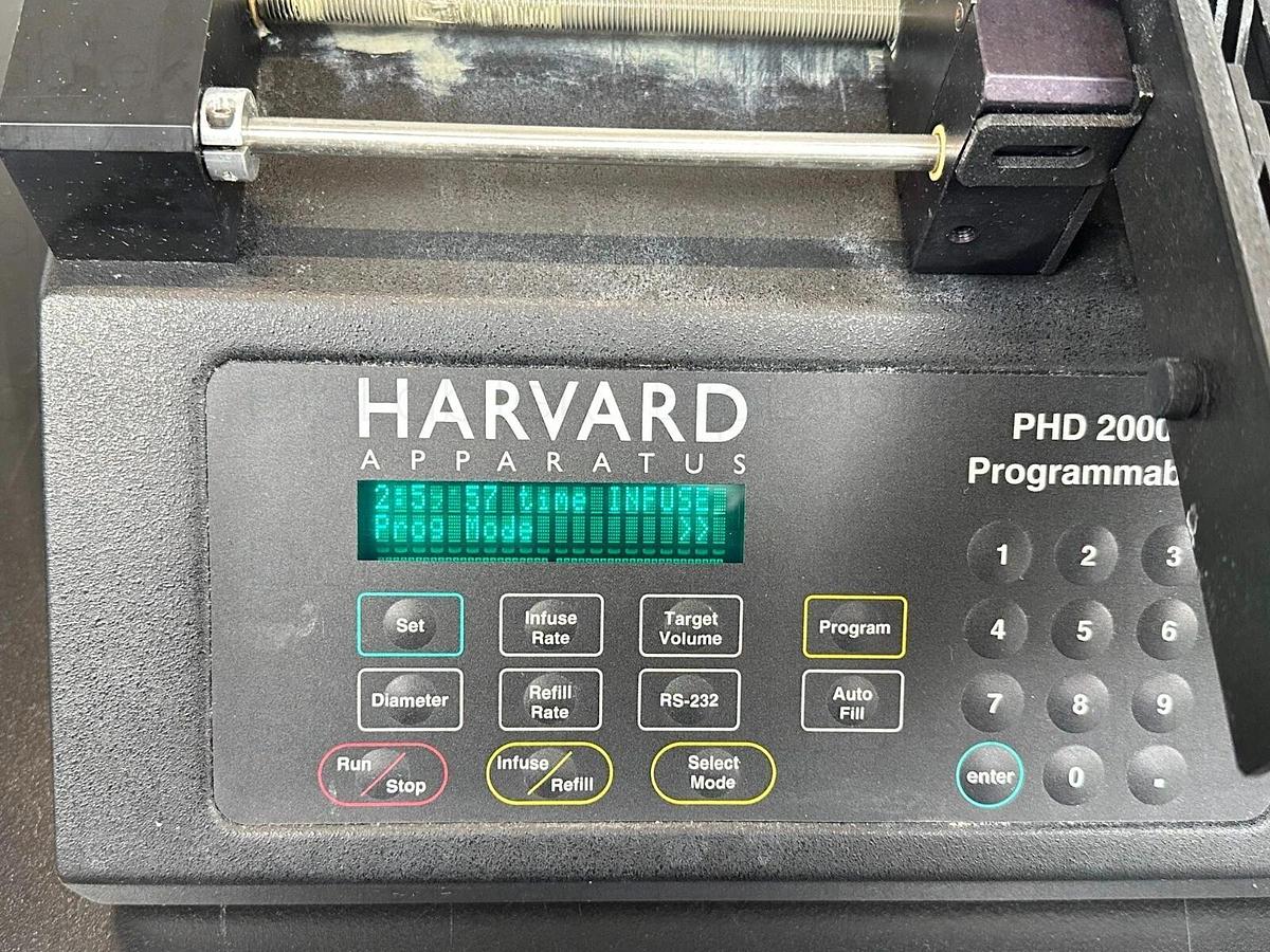 Used Harvard Apparatus PHD 2000 Infuse/Withdraw lab Programmable syringe pump